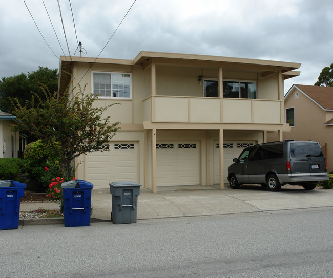 50-52 Elder Ave in Millbrae, CA - Building Photo - Building Photo