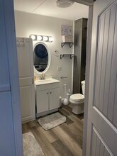 8 Burrill St, Unit 1 in Fairfield, ME - Building Photo - Building Photo