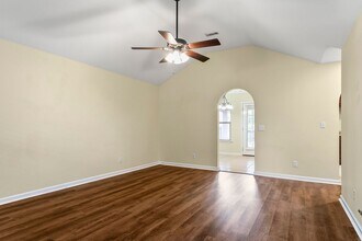 172 Roscommon Rd in Tuscaloosa, AL - Building Photo - Building Photo