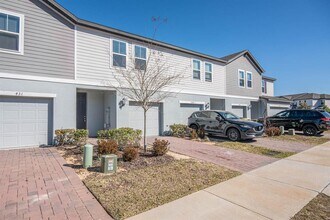 425 Legacy Lp in Davenport, FL - Building Photo - Building Photo