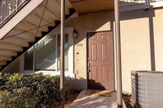 9728 Marilla Dr, Unit 400 in Lakeside, CA - Building Photo - Building Photo