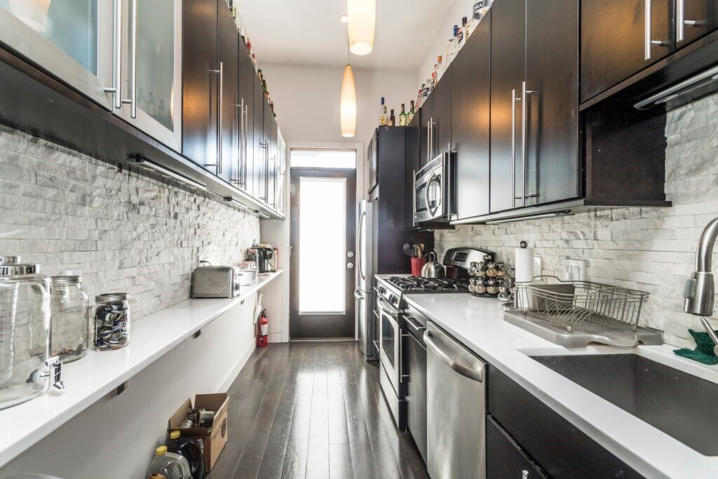 25 Worthington St, Unit 2 in Boston, MA - Foto de edificio