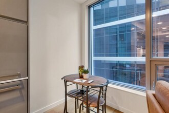 1808 Minor Ave in Seattle, WA - Foto de edificio - Building Photo