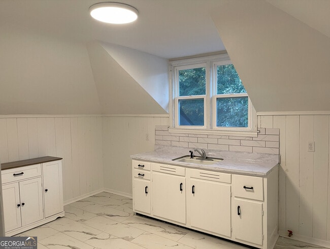 property at 1391 Jefferson Ave