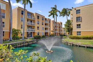 1450 SE 3rd Ave in Dania Beach, FL - Building Photo