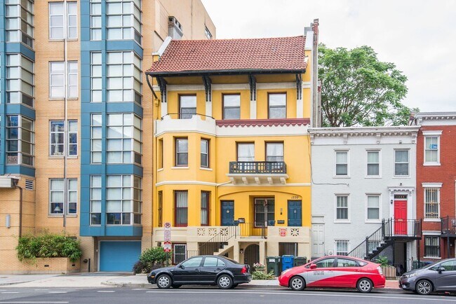 1330 13th St NW