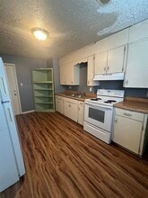 102 E 2nd St, Unit 1 in Russellville, KY - Building Photo - Building Photo