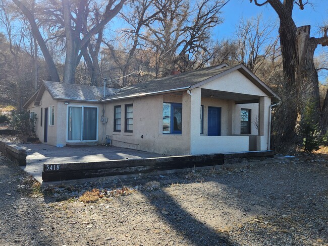 5418 W State Hwy 96 in Pueblo, CO - Foto de edificio - Building Photo