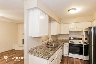 40 E Mountain Creek Dr in Grand Prairie, TX - Building Photo - Building Photo