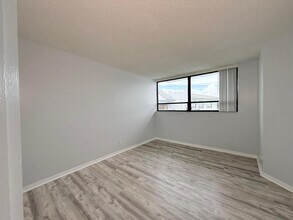 1720 N Congress Ave, Unit 404 in West Palm Beach, FL - Building Photo - Building Photo