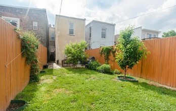 1027 7th St NE in Washington, DC - Building Photo - Building Photo
