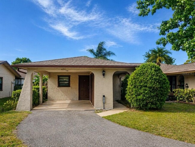 property at 4810 Ho Wil Ln