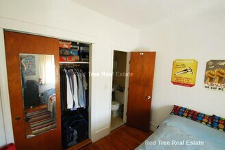 1315 Commonwealth Ave, Unit #302 in Boston, MA - Building Photo - Building Photo