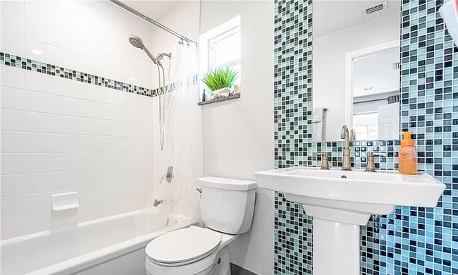 4811 NW 13th Ave in Pompano Beach, FL - Building Photo - Building Photo