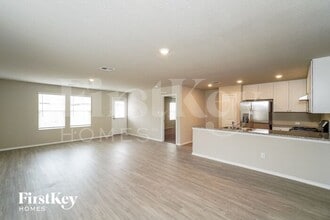 7919 Dovers Den in San Antonio, TX - Building Photo - Building Photo
