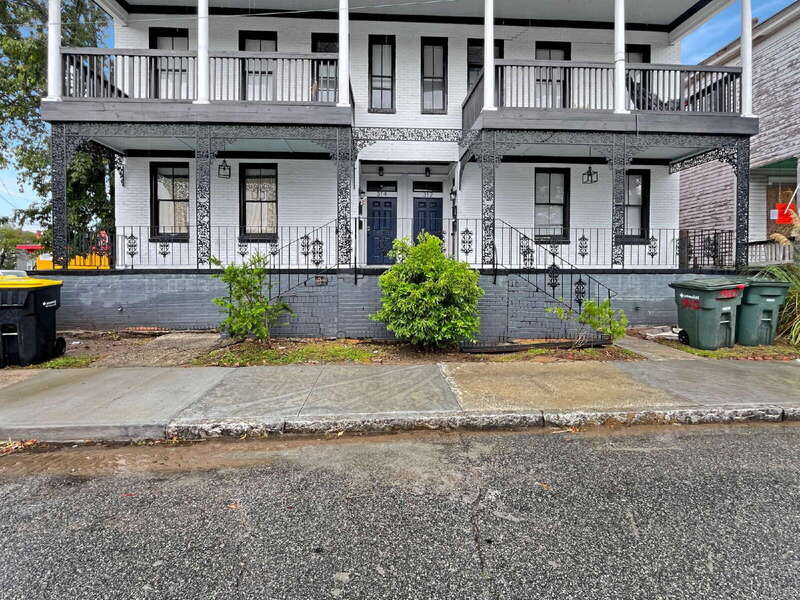 310 W 42nd St in Savannah, GA - Building Photo
