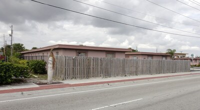The Legacy in Riviera Beach, FL - Building Photo - Building Photo