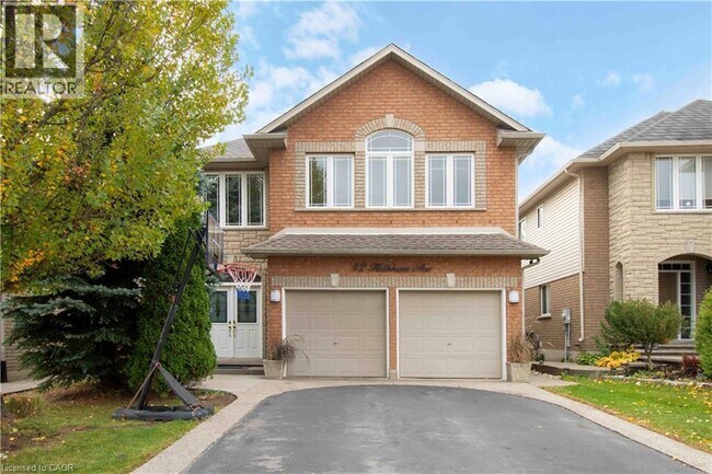 42 Holkham Ave in Hamilton, ON - Building Photo - Building Photo