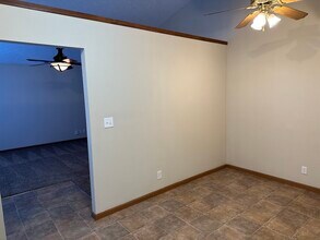 1128 Sourgum Lane in Lafayette, IN - Foto de edificio - Building Photo