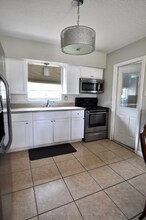 1211 15th St W in Palmetto, FL - Building Photo - Building Photo