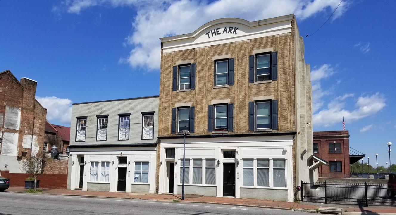 37-39 Bollingbrook St in Petersburg, VA - Building Photo