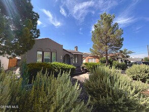 502 Cincinnati Ave in El Paso, TX - Building Photo - Building Photo