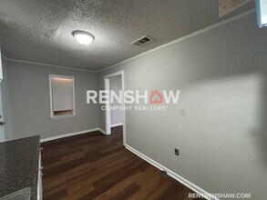 1242 Airways Blvd in Memphis, TN - Building Photo - Building Photo