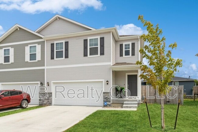property at 271 NW Charlestown Ln