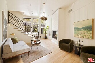 2701 Jalmia Dr in West Hollywood, CA - Building Photo - Building Photo