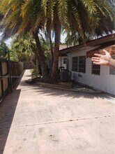 1997 SW 17th Ct in Miami, FL - Foto de edificio - Building Photo