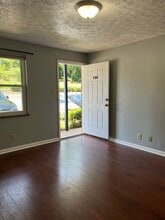 480 E Red Bud Rd in Knoxville, TN - Building Photo - Building Photo
