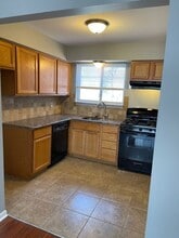 405 Miller Ave in Rochester, MI - Building Photo - Building Photo