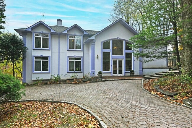 property at 27 Sky Meadow Rd