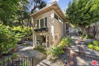 2377 N Beverly Glen Blvd in Los Angeles, CA - Building Photo - Building Photo