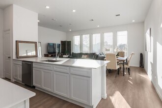 10622 Cabot Trl in Rosharon, TX - Foto de edificio - Building Photo