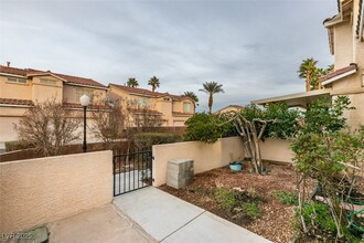 48 Belle Essence Ave in Las Vegas, NV - Building Photo - Building Photo