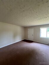105 Monticello Dr in Hopewell, VA - Building Photo - Building Photo