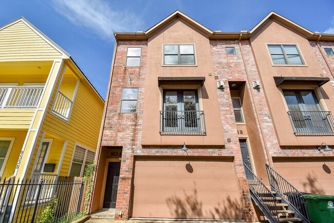 property at 953 Yale St