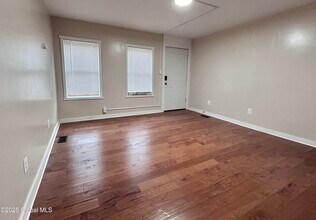 2523 Callahan Ave in Watervliet, NY - Building Photo - Building Photo
