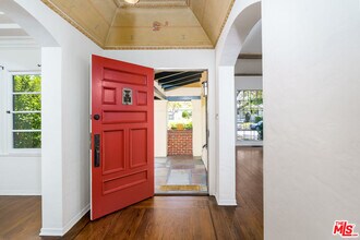 1017 S Orlando Ave in Los Angeles, CA - Building Photo - Building Photo