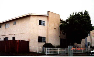 923-927 Minnie St in Santa Ana, CA - Building Photo - Building Photo