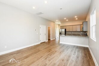 5353 Lynnland Terrace in Chattanooga, TN - Building Photo - Building Photo