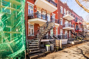 2338-2342 Sheppard St in Montréal, QC - Building Photo
