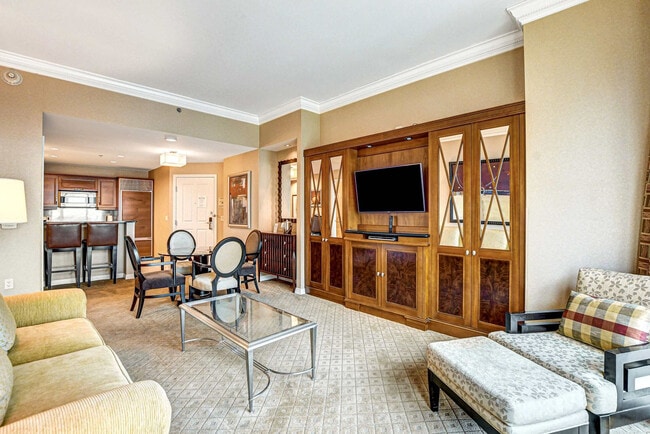 145 E Harmon Ave in Las Vegas, NV - Building Photo - Building Photo