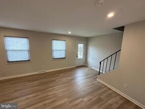 102 Stuart Ave in Downingtown, PA - Building Photo - Building Photo