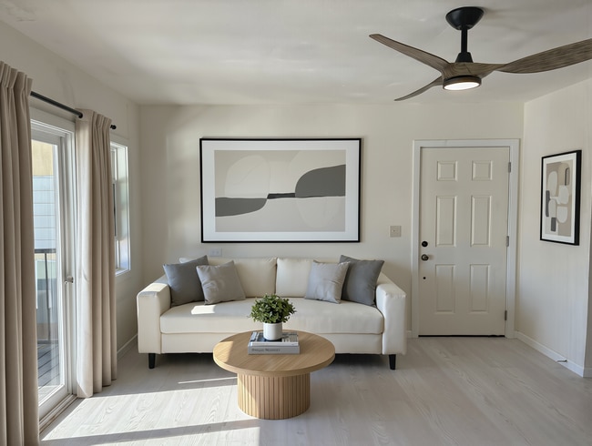 718 Roosevelt Ave, Unit D in Redwood City, CA - Building Photo - Building Photo