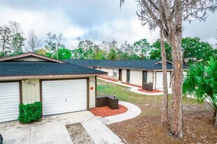 1277 Sylvia Ave in Spring Hill, FL - Building Photo