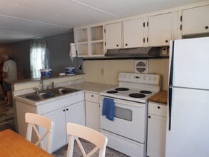7831 Sunrunner Dr in New Port Richey, FL - Building Photo - Building Photo
