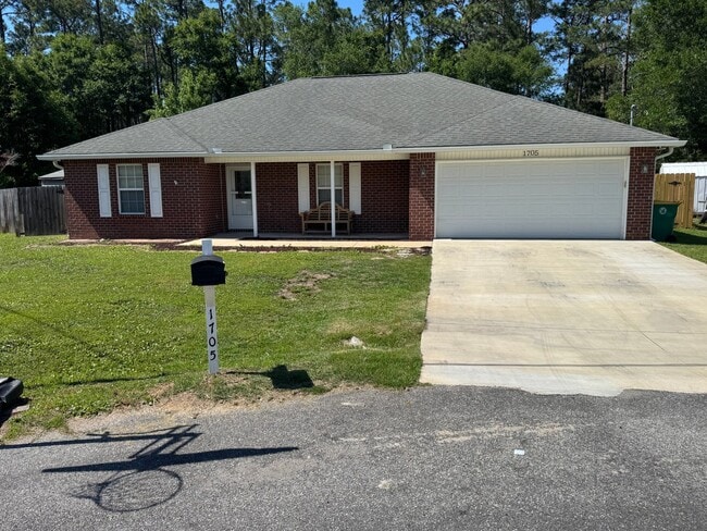 1705 Pahl Ct