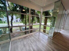 210 172nd St in Sunny Isles Beach, FL - Building Photo